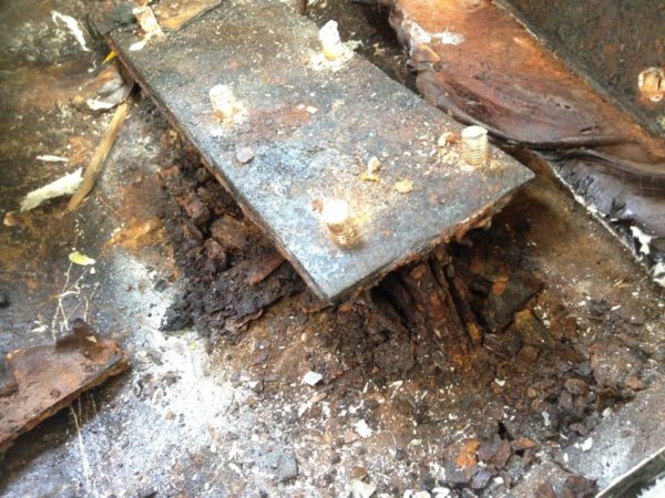 How to repair the mast truss on your fibreglass boat
