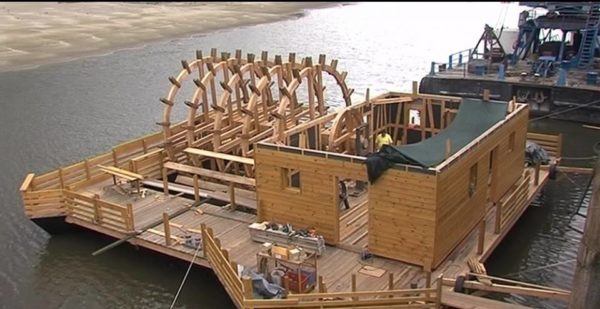 Renewing a tradition: building a watermill with epoxy