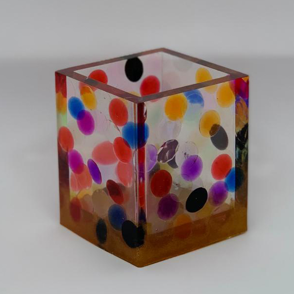 A colourful pot made with the best clear casting epoxy resin