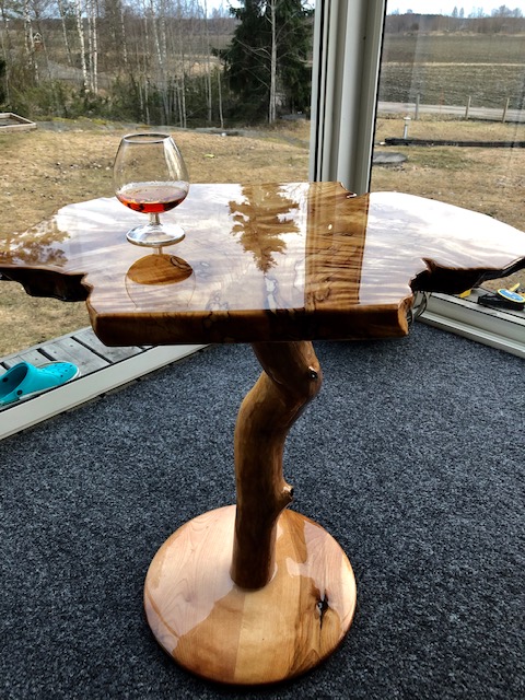 A beautiful table made with made with Entropy Resins, bio based epoxy