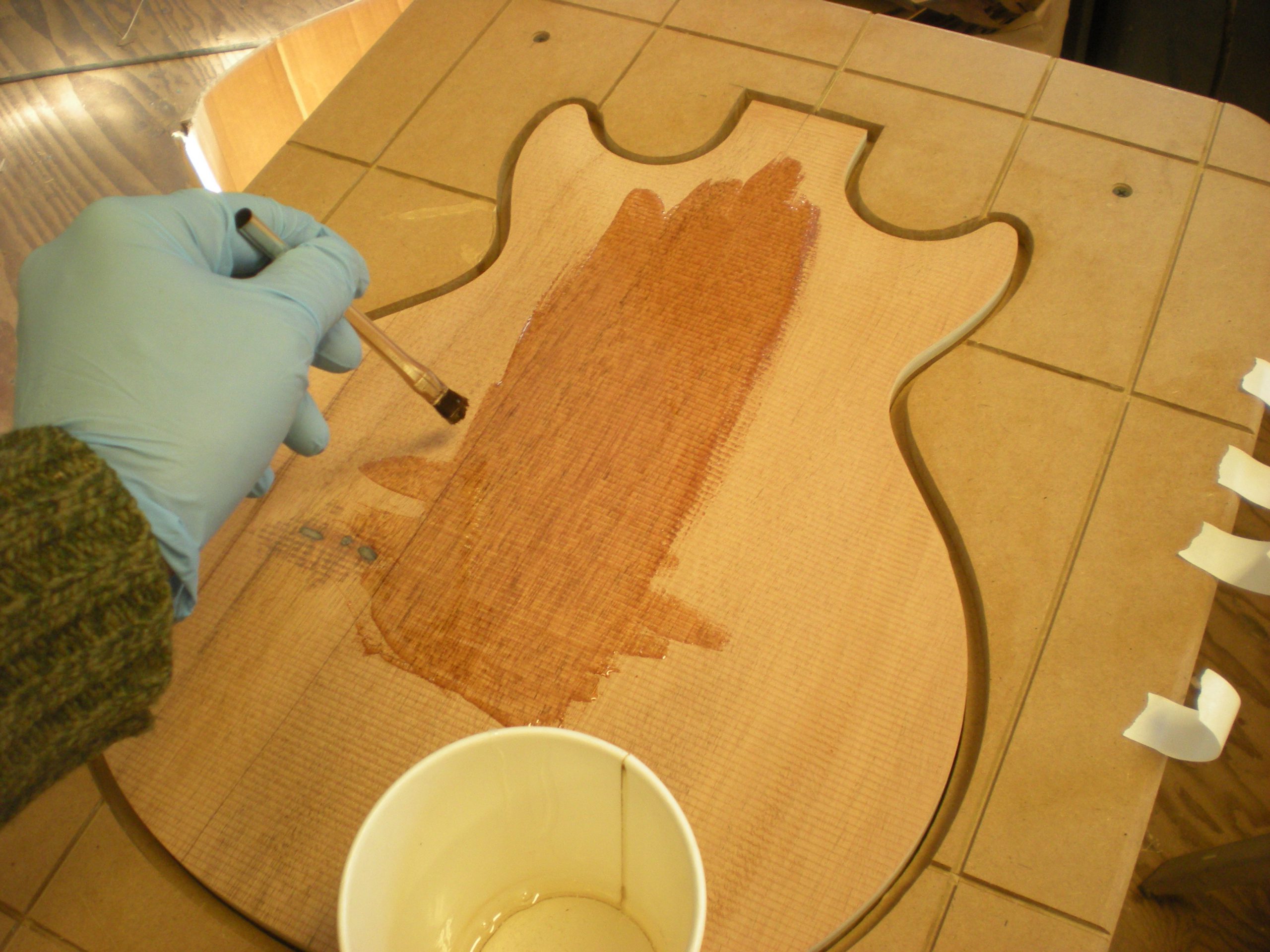 Bonding guitar with WEST SYSTEM epoxy