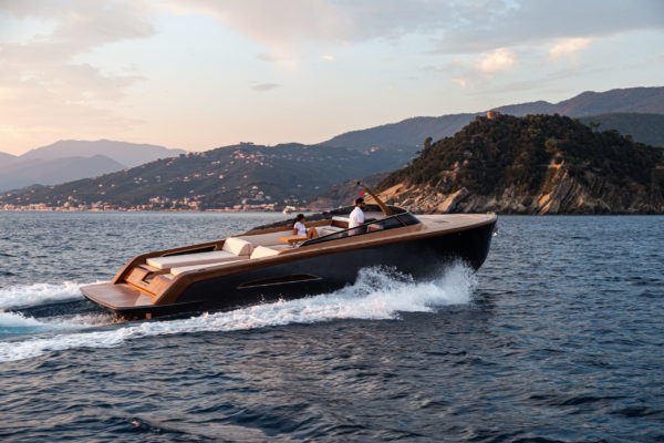 Castagnola Launch Heritage 9.9
