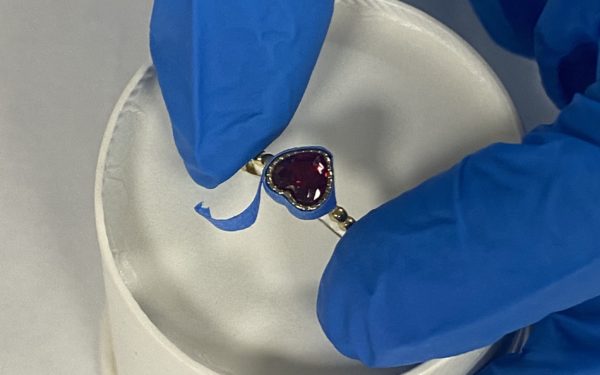 Fixing a ring with G/flex® 655 Thickened Epoxy