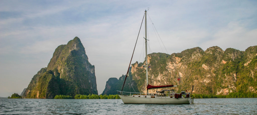 Brilliant II in Thailand in 2005.